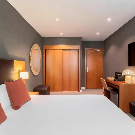 Acta Sant Just Hotel Sant Just Desvern