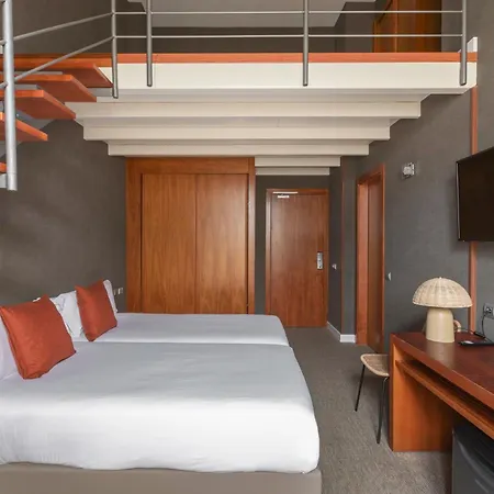 Acta Sant Just Hotell 4*