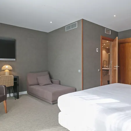Acta Sant Just Hotel Sant Just Desvern