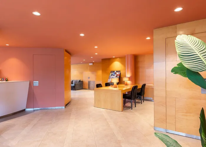 فندق Acta Sant Just 4*